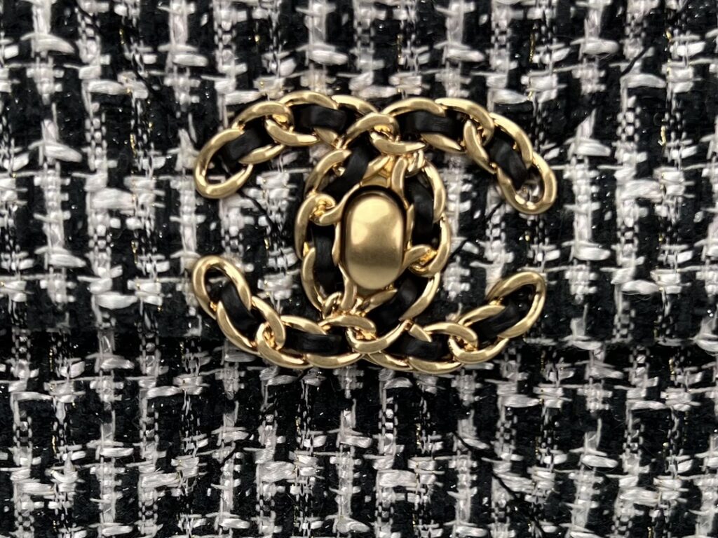 CHANEL 19 HANDBAG AS1161 - 画像 (9)