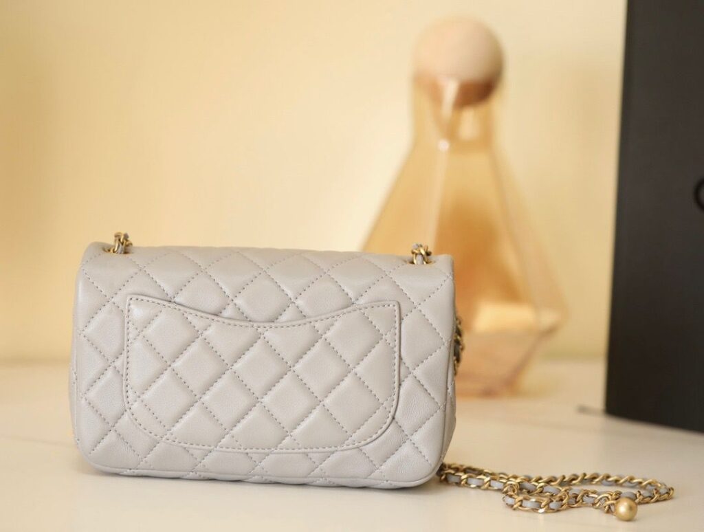 Chanel Golden ball in grey - 画像 (2)