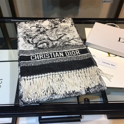 DIOR 暖かいショールブランケット01 SS93526