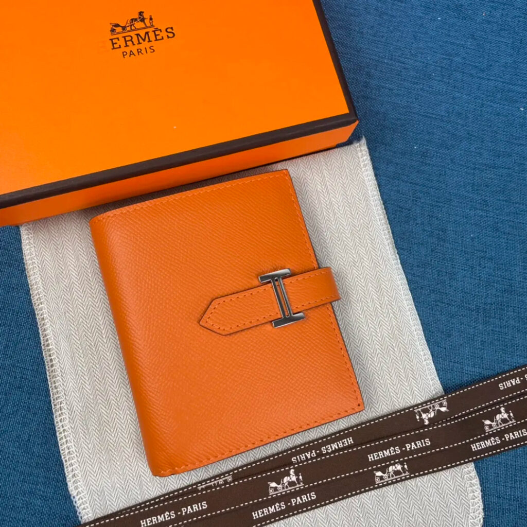 HERMÈS 財布 10カラー 10X12CM - 画像 (3)