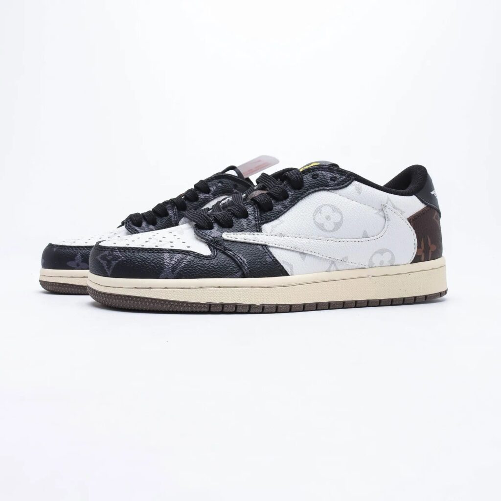 【日本未入荷】LOUIS VUITTON X TRAVIS SCOTT X NIKE AIR JORDAN 1 LOW OG SP"DAMIER AZUR/LV MONOGRAM"[代金引換] - 画像 (2)
