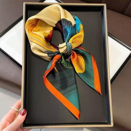 hermes 薄手のスカーフ78 ss