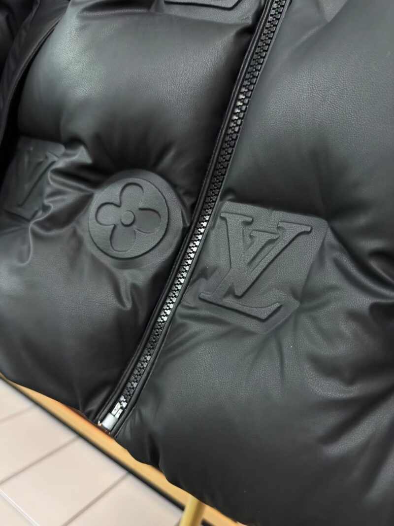 【LOUIS VUITTON】超人気 ダウンジャケット【全国送料無料】【即日出荷】 - 画像 (9)