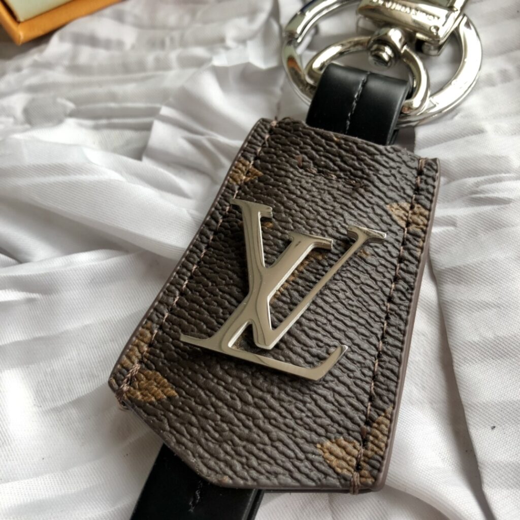 【Louis Vuitton 】（ルイヴィトン）ポルトクレ・クロッシュ クレ キーホルダー - 画像 (5)