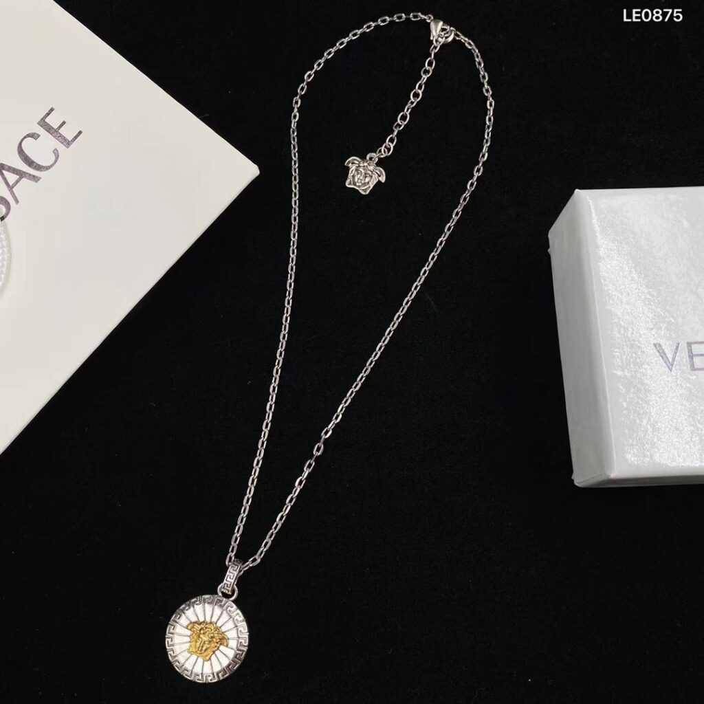 Versaceファッションアイテムチェーン03 al 94723 - 画像 (4)