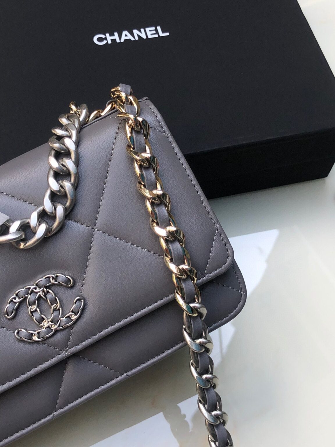 CHANEL 19 WALLET ON CHAIN 0957 - 画像 (3)