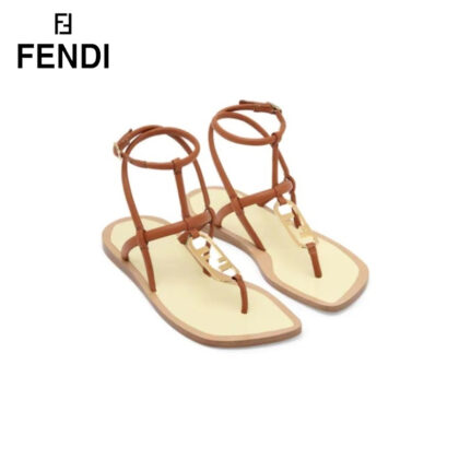 Fendiビーチサンダル 02 SS105216
