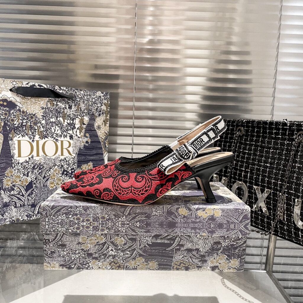 DIOR 新作刺繍ハイヒール 10zm 95759 - 画像 (7)