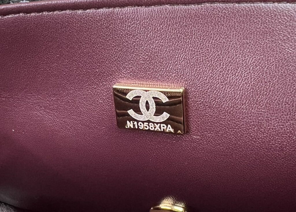 Chanel MINI CLASSIC FLAP BAG 1116 - 画像 (3)