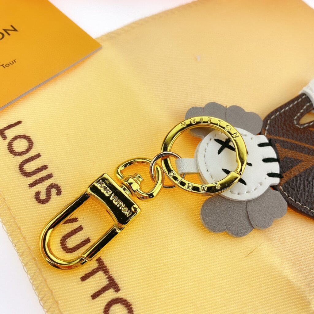 LOUIS VUITTON（ルイヴィトン）KAWS キーホルダー - 画像 (3)