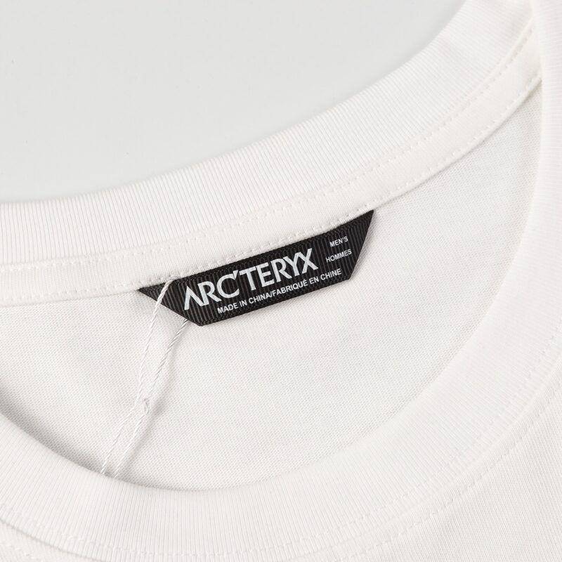 ARC’TERYX＊ロゴグラフィック ENVOY BIRDMARK T-SHIRT 24SS Tシャツ - 画像 (5)