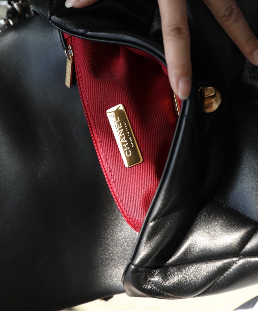 Chanel 19 AS1160 - 画像 (17)