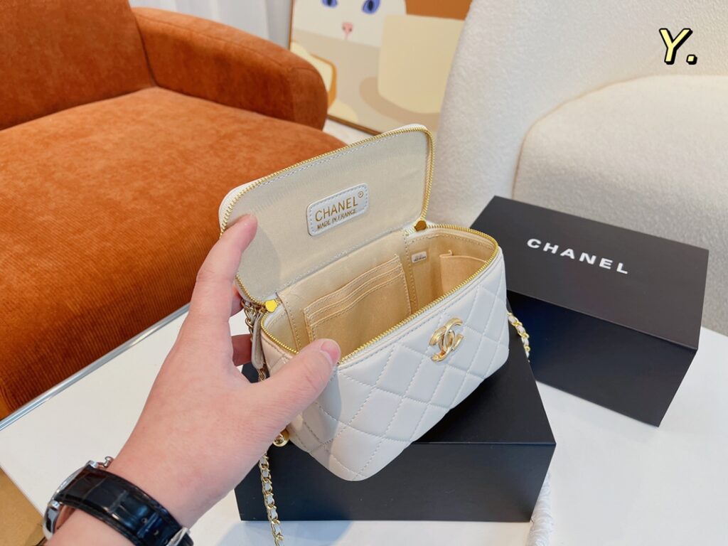 【Chanel 】【シャネル】ショルダーバッグ & クロスボディバッグ 17x8x11 cm - 画像 (5)
