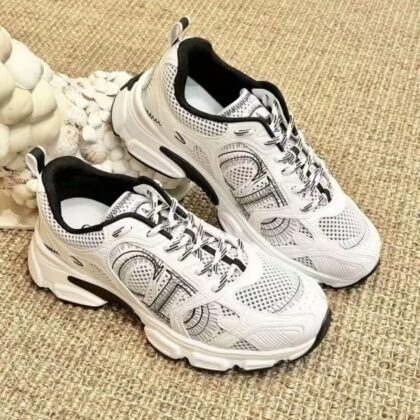 Dior sports shoes 女性タイプ
