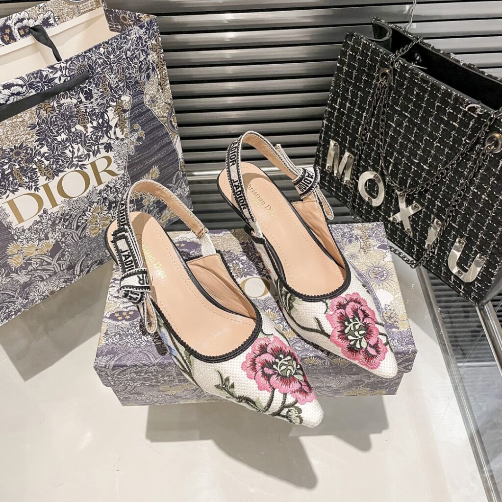 DIOR 新作刺繍ハイヒール 07zm 95759 - 画像 (8)