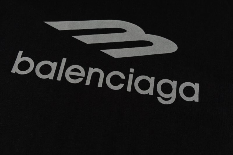 【BALENCIAGA 公式旗艦店】 バレンシアガ Tシャツ ご好評に付き再入荷！ - 画像 (9)