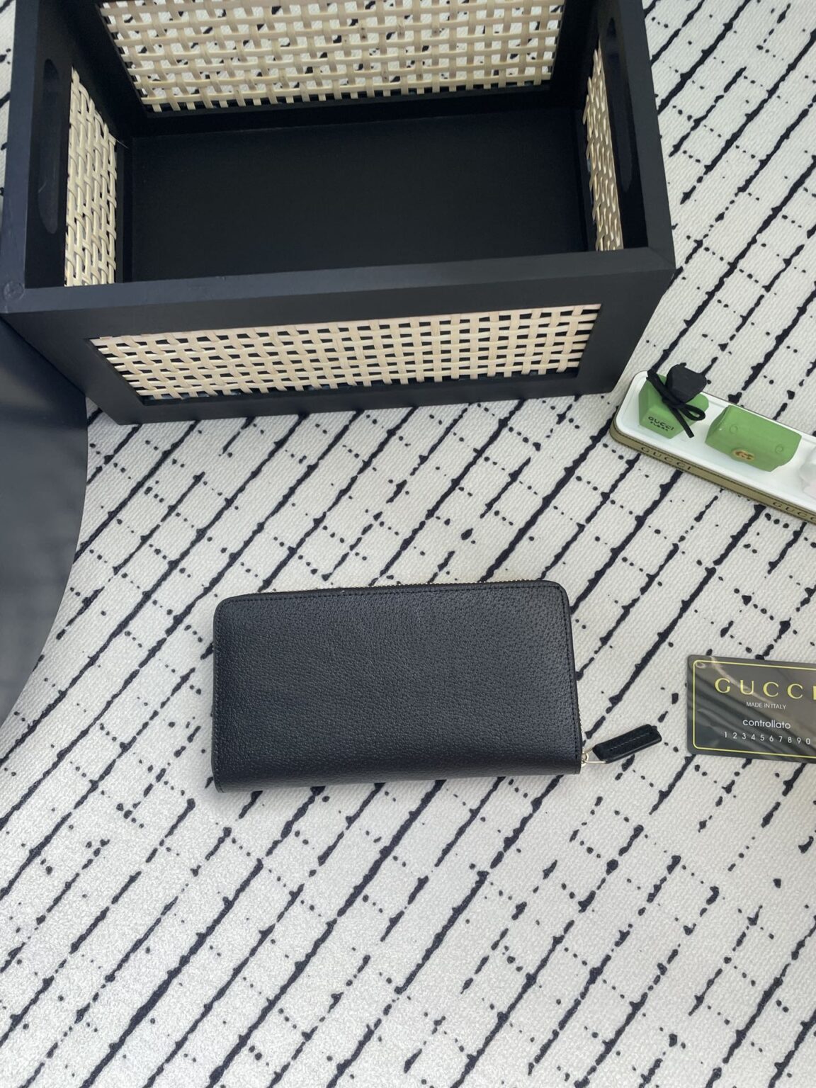 GUCCI 新作財布です 21 zm 95519 - 画像 (2)