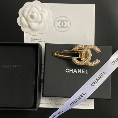 CHANELゴールドパールレターヘアクリップ SS