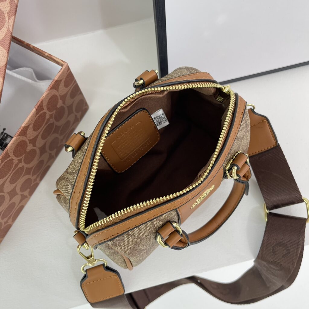 COACH ケース 01 zm - 画像 (7)