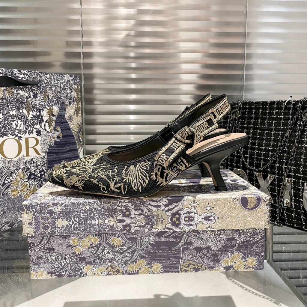 DIOR 新作刺繍ハイヒール 04zm 95759 - 画像 (5)