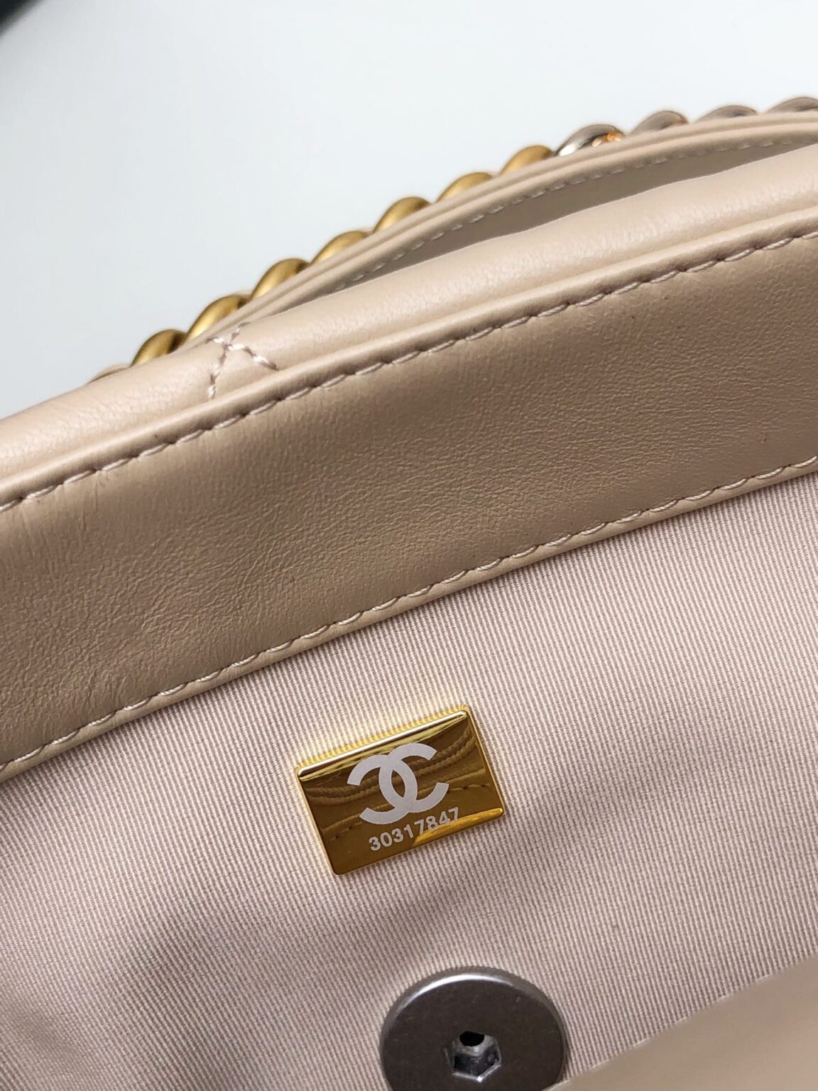 Chanel 19 medium 1161 - 画像 (9)
