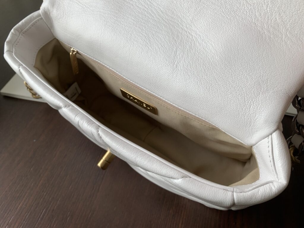 Chanel 19 medium 1161 - 画像 (16)