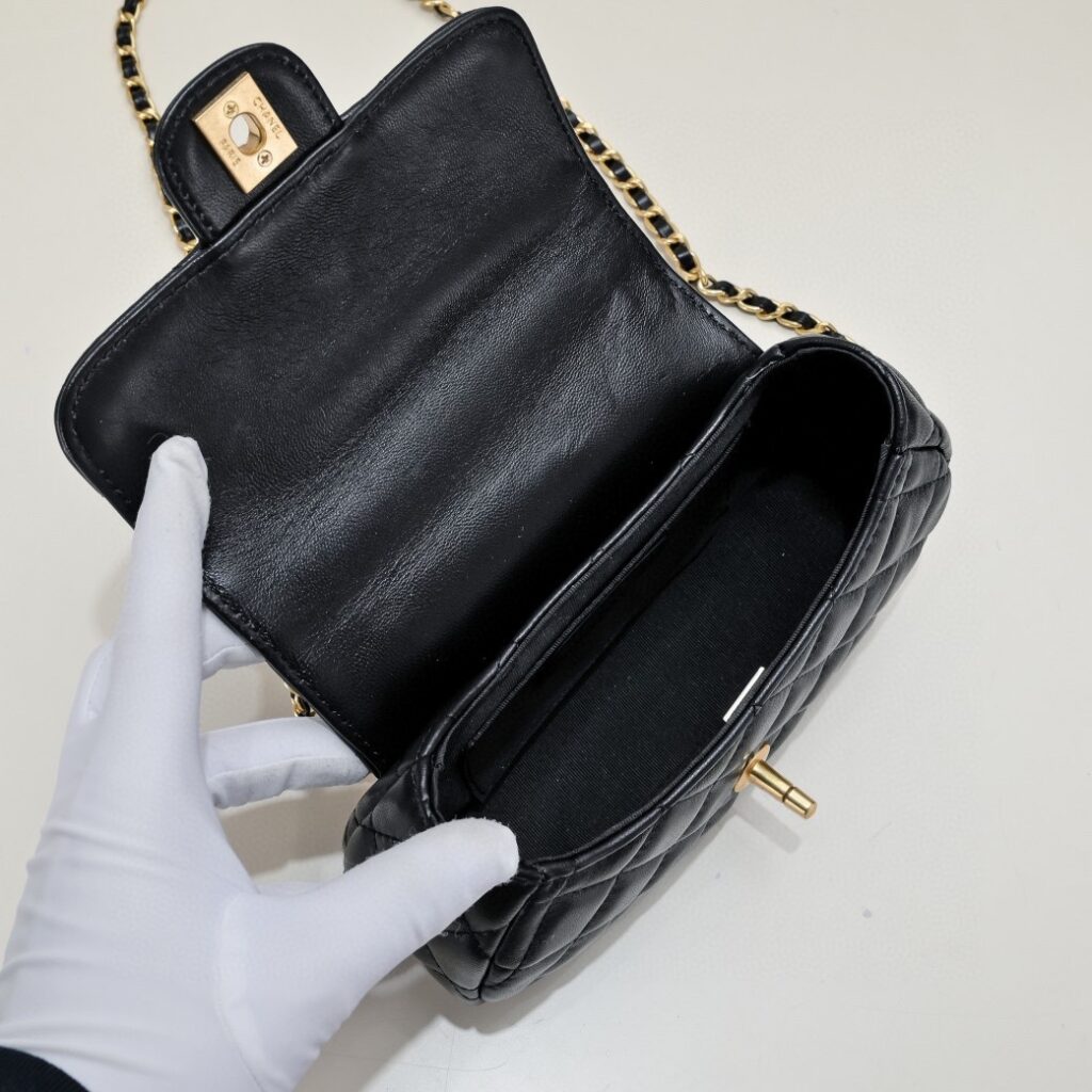 CHANEL 144C COCO HANDEL 9115 - 画像 (8)