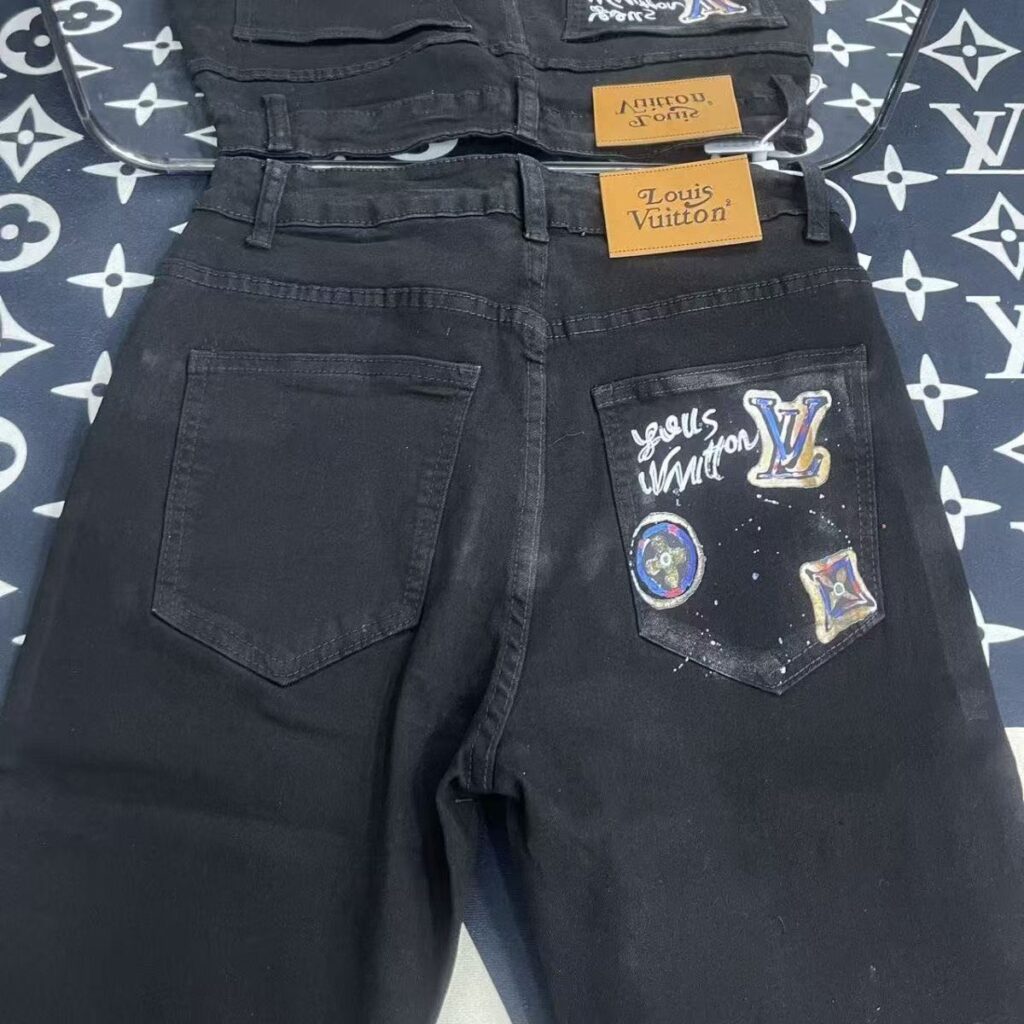 Louis Vuitton Jeans black-painted - 画像 (5)