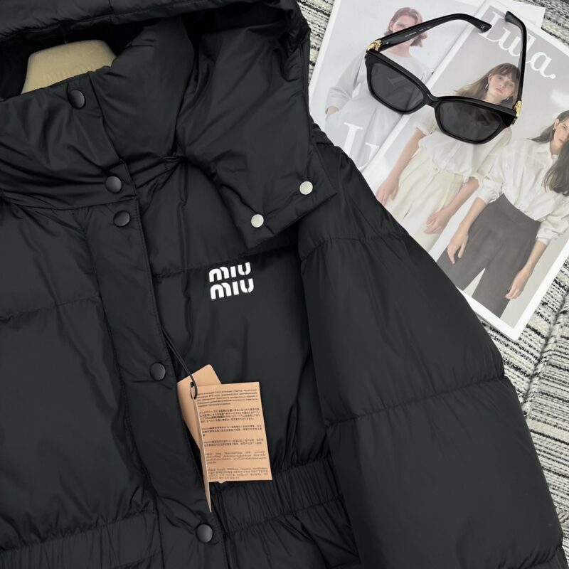 MIUMIU ダウンジャケット SS96785 - 画像 (2)