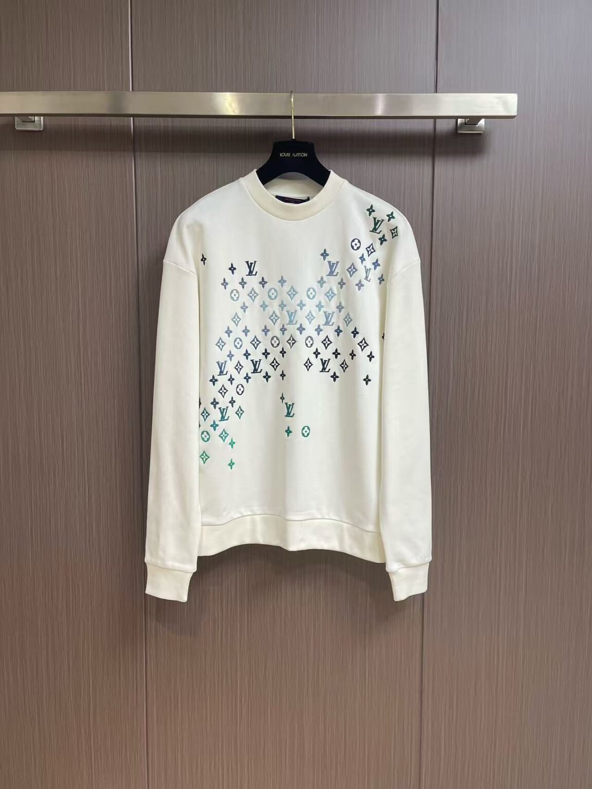 Louis Vuitton 人気トレーナー　刺繍 - 画像 (4)