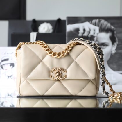Chanel 19 AS1160