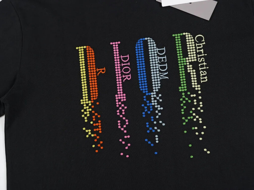 【DIOR 公式旗艦店】ディオール Tシャツご好評に付き再入荷！ - 画像 (7)