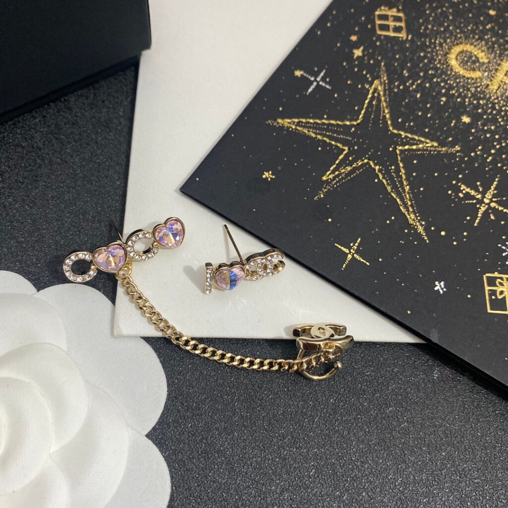 CHANEL非対称クリスタルイヤリング イヤークリップ SS - 画像 (5)