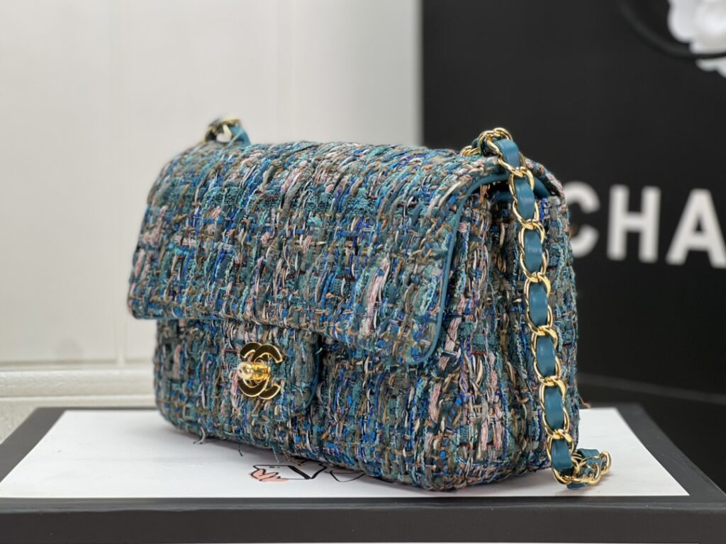 Chanel MINI CLASSIC FLAP BAG 1116 - 画像 (2)