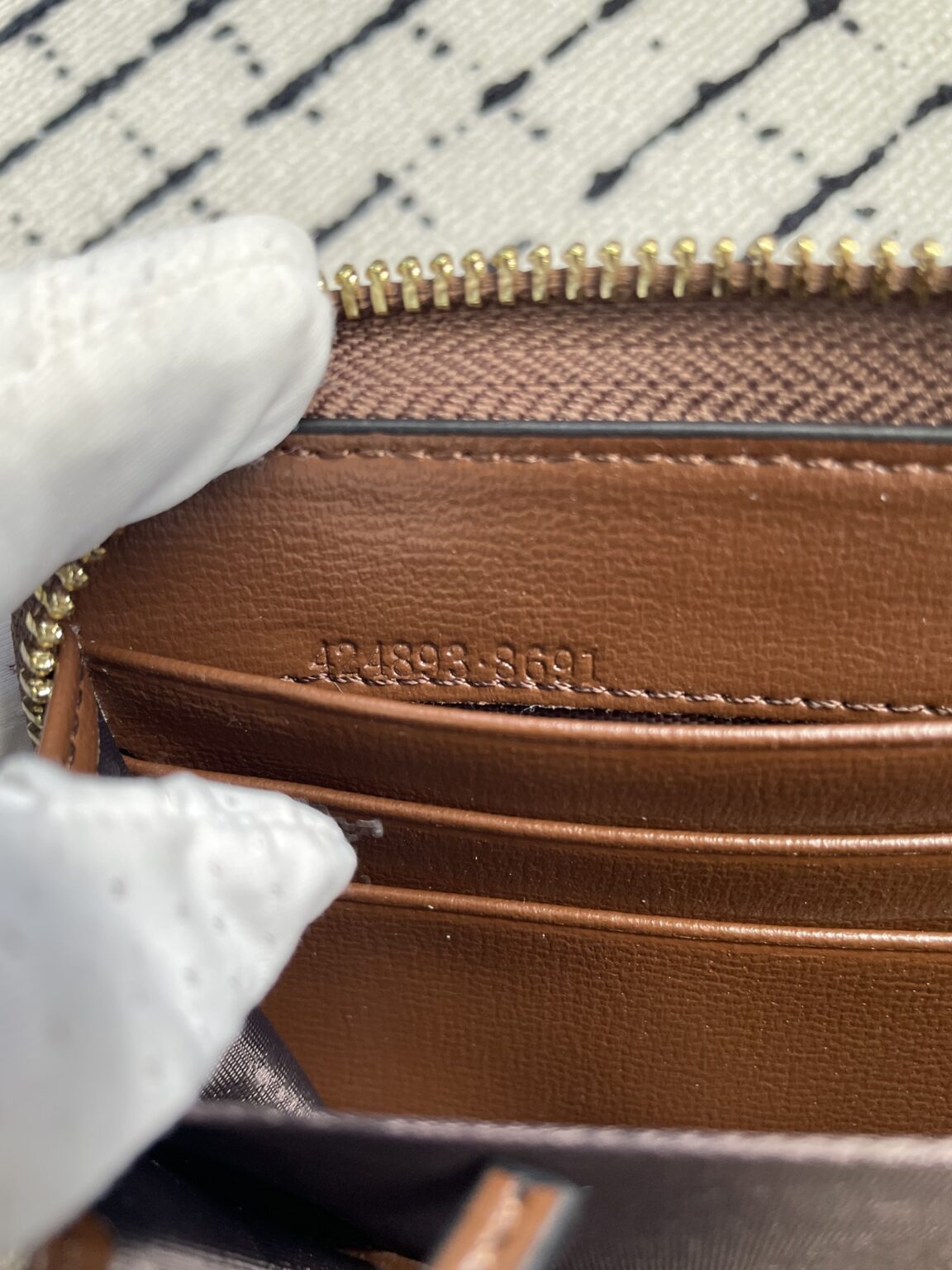 GUCCI 新作財布です 15 zm 95519 - 画像 (7)