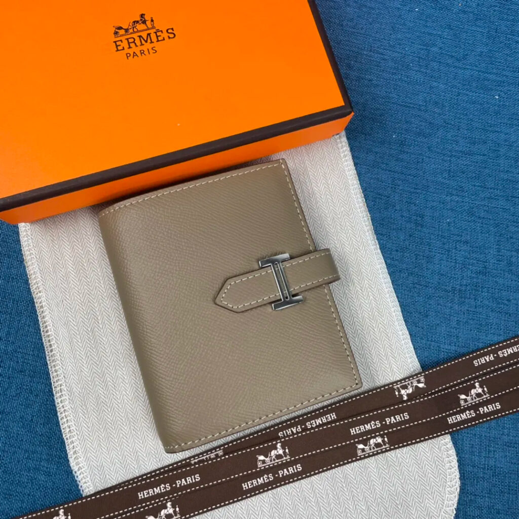 HERMÈS 財布 10カラー 10X12CM - 画像 (9)