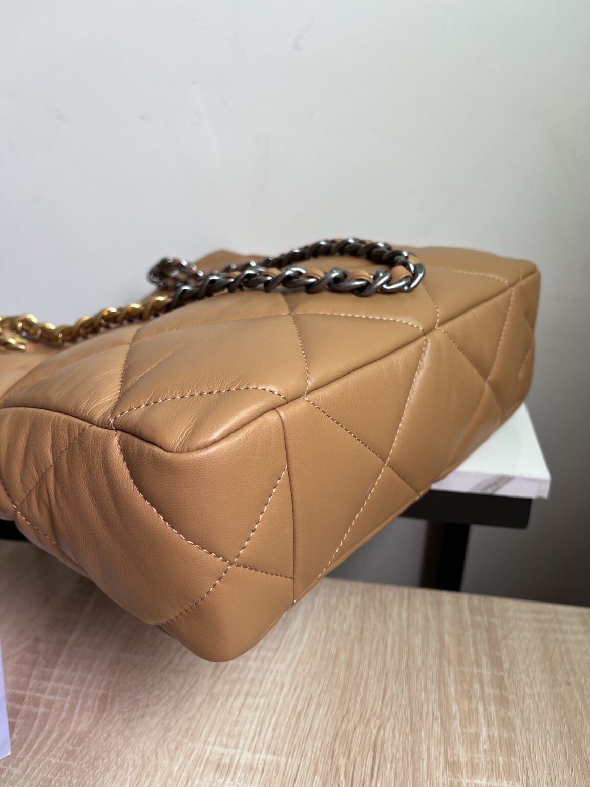 CHANEL 19 SHOPPING BAG 3519 - 画像 (6)