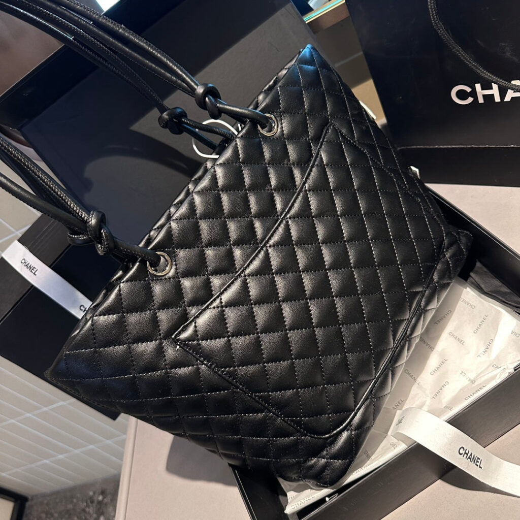 【トレンドのバイカラー♪】CHANEL シャネル ショルダーバッグ - 画像 (7)
