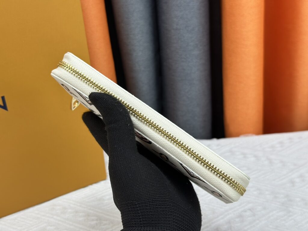 LV Louis Vuitton 新作財布です 22 zm 95521 - 画像 (6)