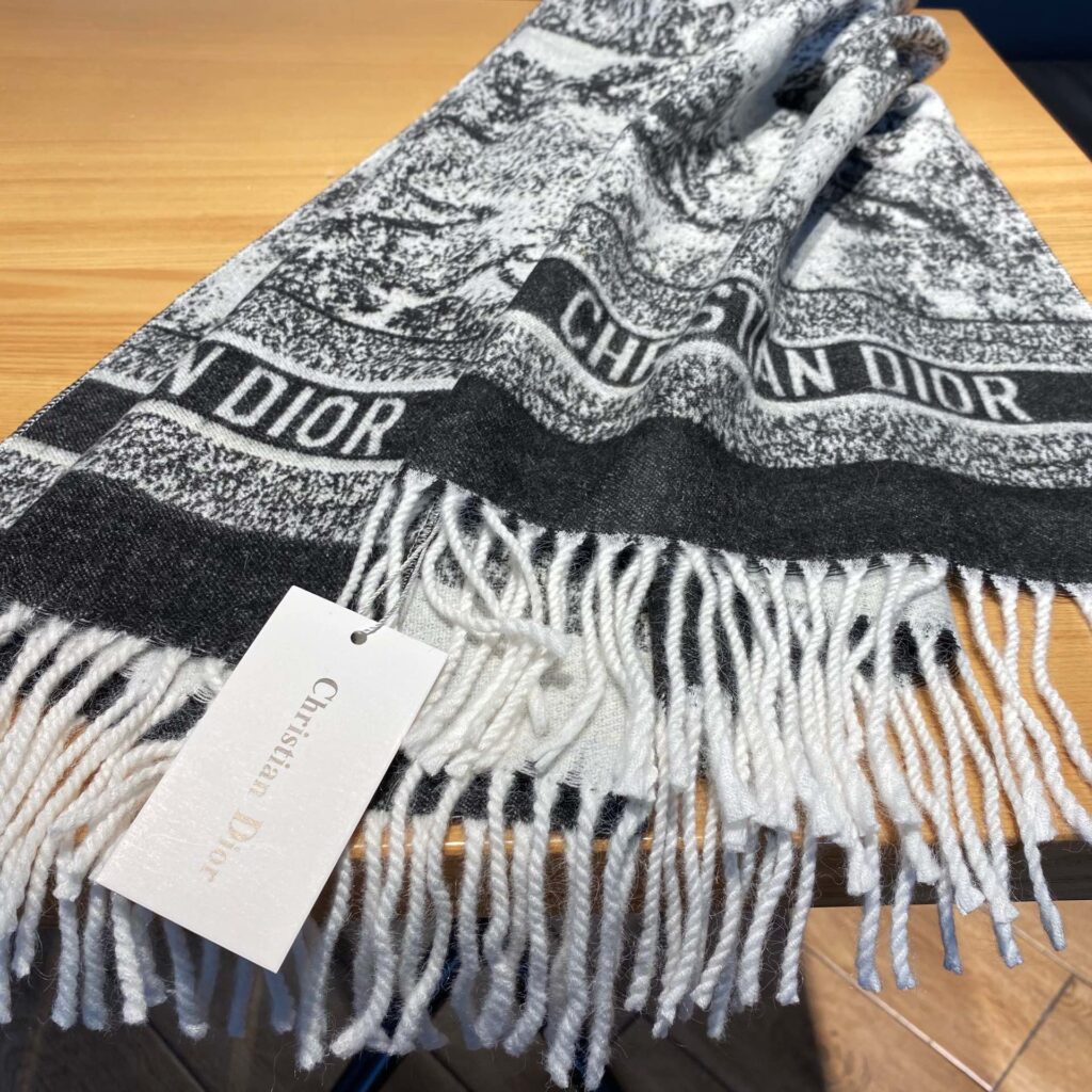 Dior（ディオール） リバーシブルスカーフ - 画像 (8)