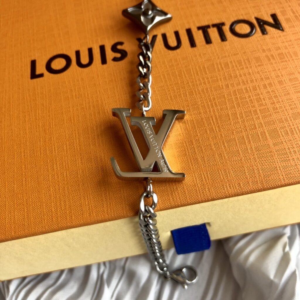 LOUIS VUITTON（ルイヴィトン）チェーンブレスレット - 画像 (8)