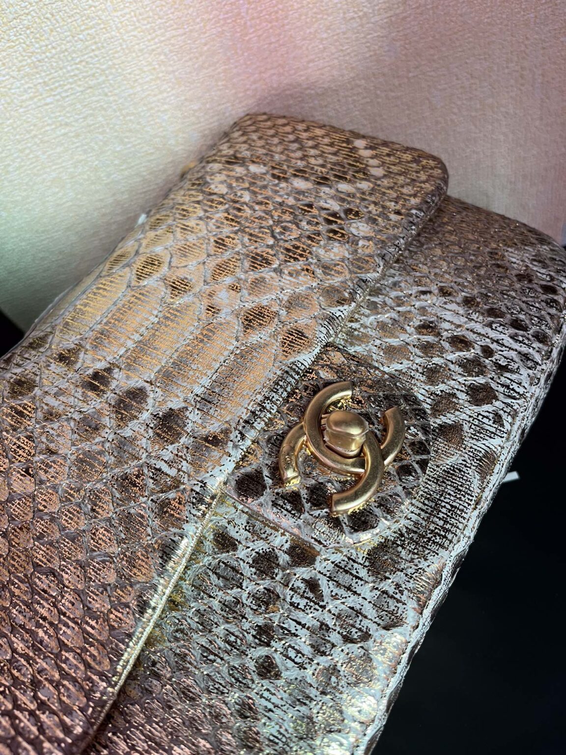 BOLSA CHANEL 2.55 PYTHON FLAP BAG AS3214 - 画像 (7)