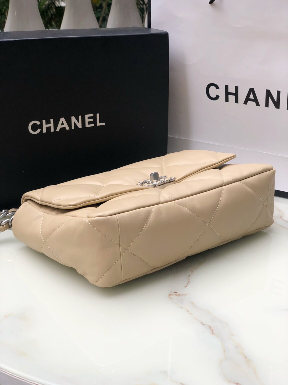Chanel 19 medium 1161 - 画像 (4)