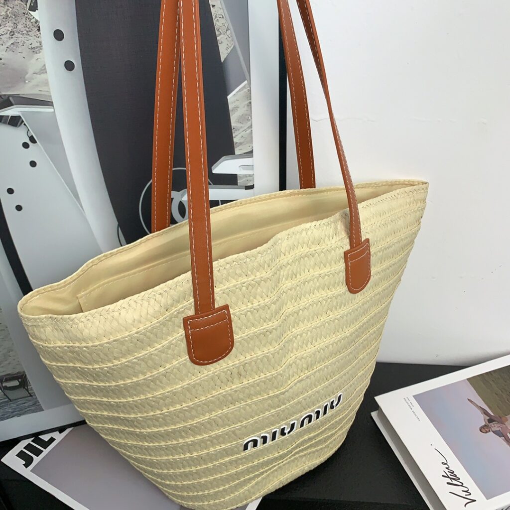 miumiuファッション織りバッグ 04 al 94562 - 画像 (4)