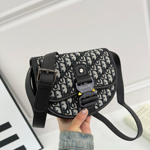 DIORバッグ 137 SS105460