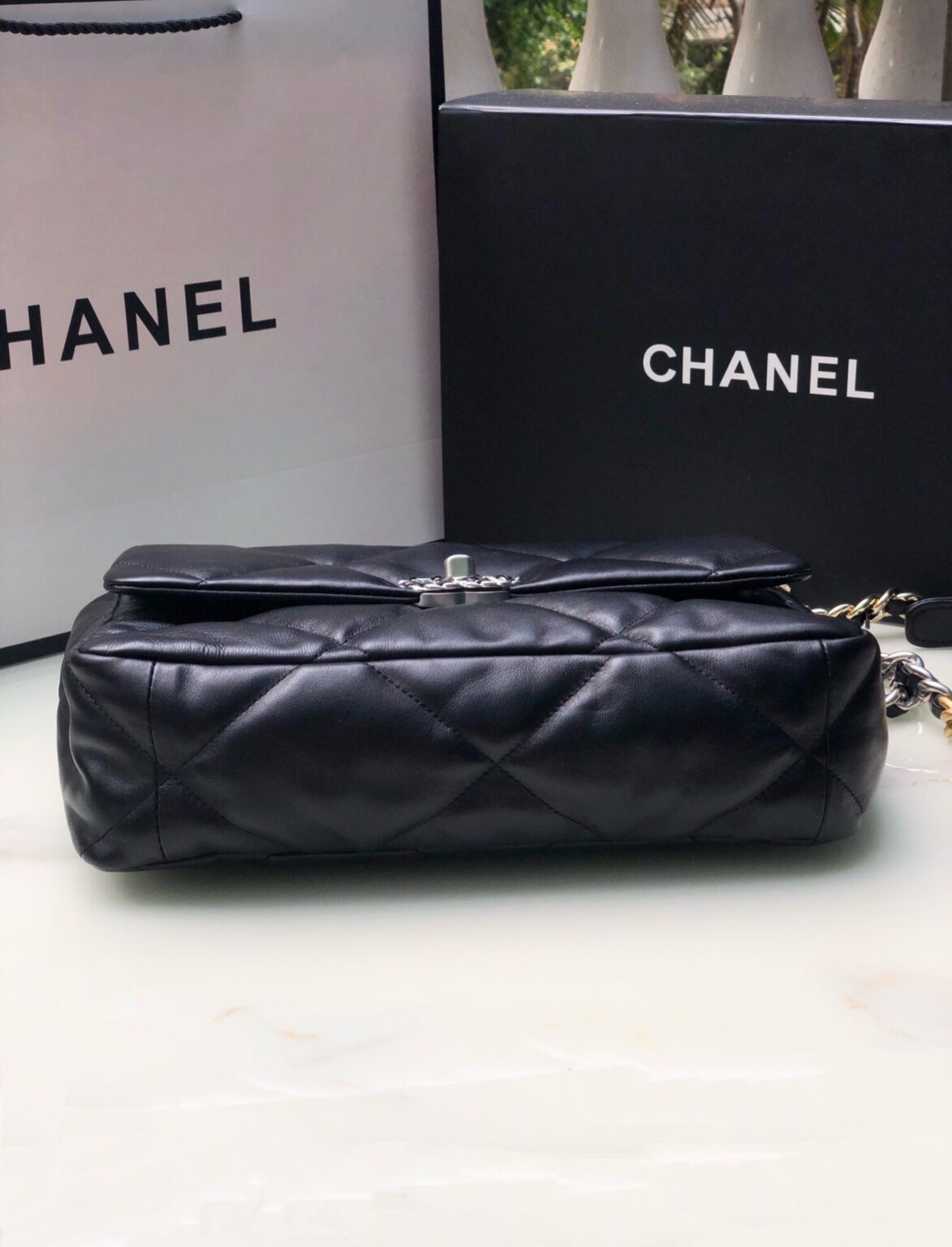 Chanel 19 medium 1161 - 画像 (6)