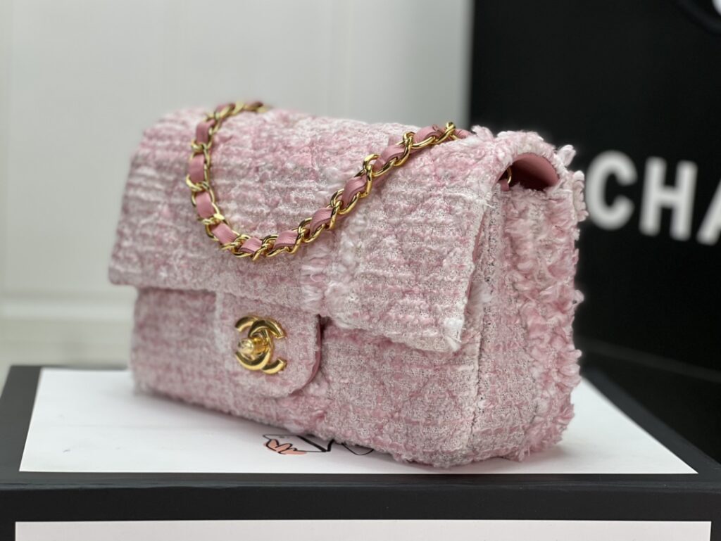 Chanel MINI CLASSIC FLAP BAG 1116 - 画像 (2)