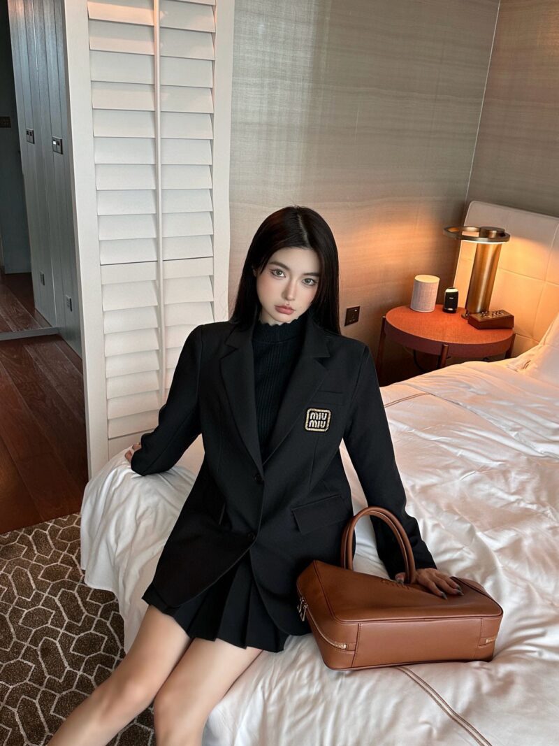 MIUMIU背広のコート SS96786 - 画像 (7)