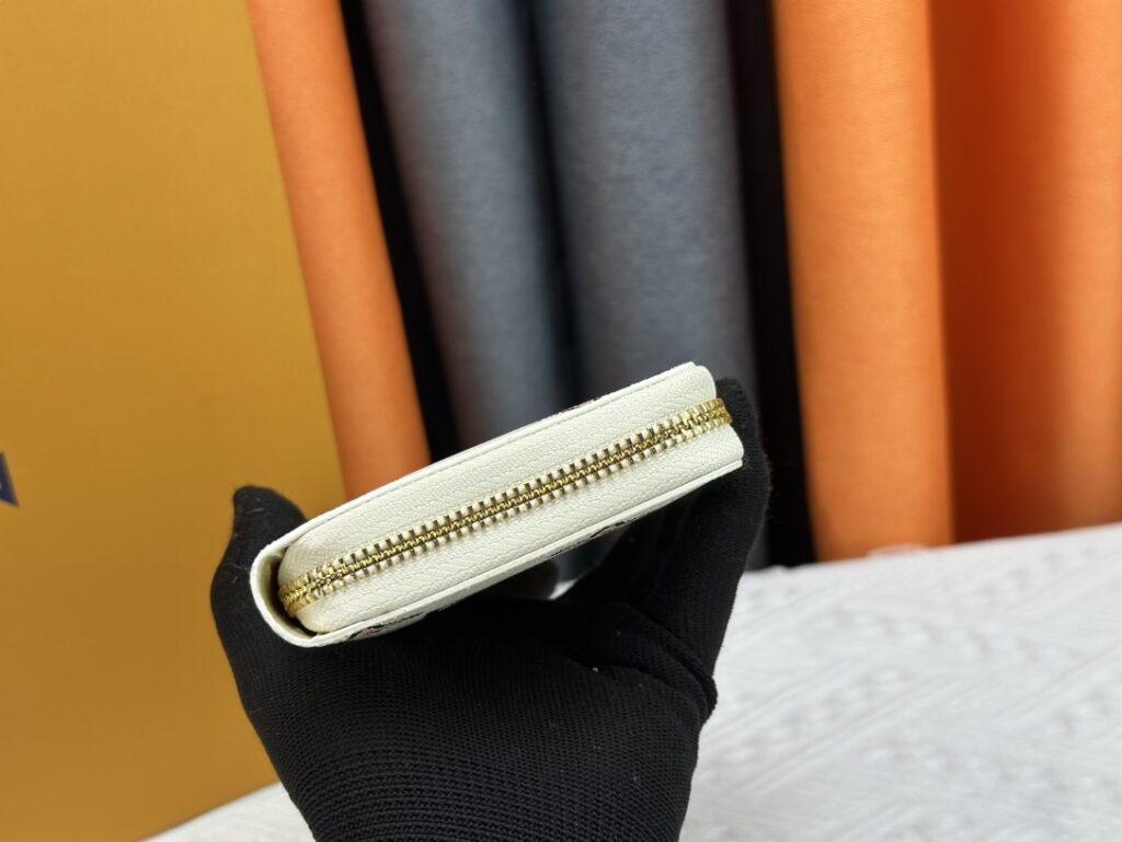 LV Louis Vuitton 新作財布です 22 zm 95521 - 画像 (3)