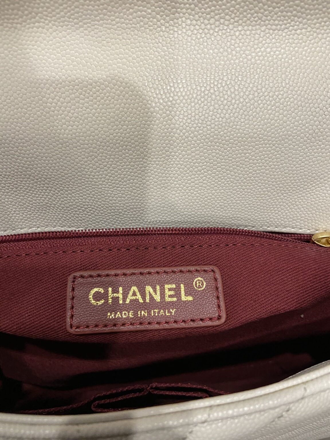 Chanel Cowhide handbag Large 92991 - 画像 (3)